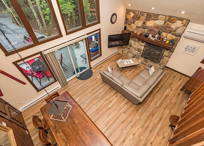 Hottub,5Bedrooms, Bigboulder Jack Frost Ski Mts,Splitrock Waterpk,Linens, Firepit!