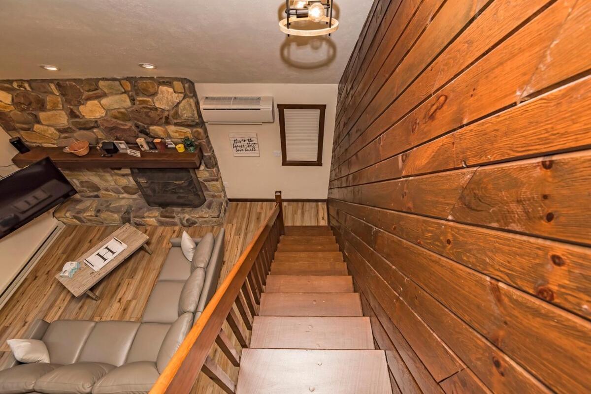 Holiday home Hottub,5bedrooms, Bigboulder Jack Frost Mts,splitrock Waterpk,linens, Firepit! *