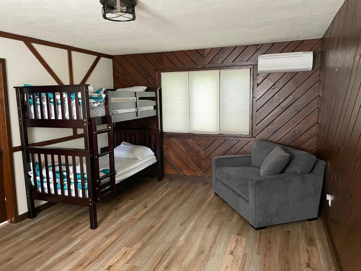 Hottub,5bedrooms, Bigboulder Jack Frost Mts,splitrock Waterpk,linens, Firepit!